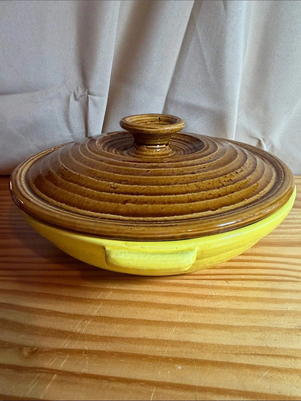 Vintage USA Pottery Yellow Casserole Dish Bowl & Brown Drip Lid 72-E